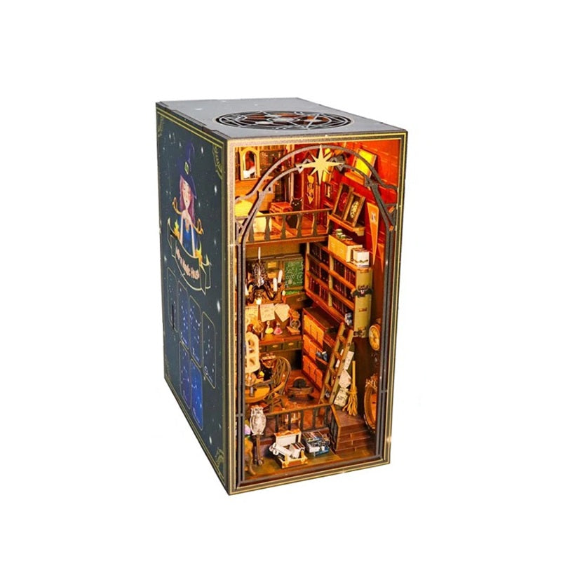 Mira Magic House Book Nook