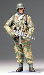 1/16 WWII German Infantryman Plastic Model